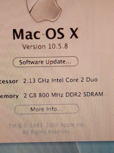 Vintage Apple MacBook, working fine and in reasonable condition for its age. No Charger