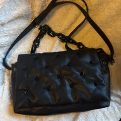 Black shoulder bag