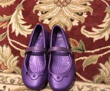 Crocs Shoes size EU-33-34, UK-2