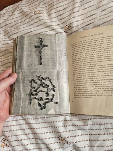 St Bernadette. A Pictorial Biography By Leonard Von Matt And Francis Trouchu. First Edition 1957. Large Volume Hardback In Fair Condition.  See Photos For Same.