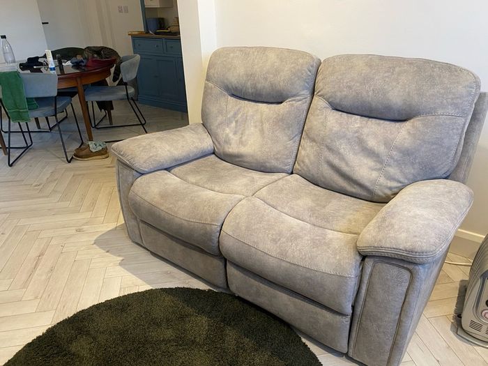 Recliner sofa