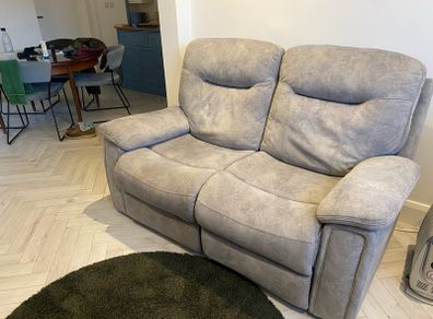 Recliner sofa