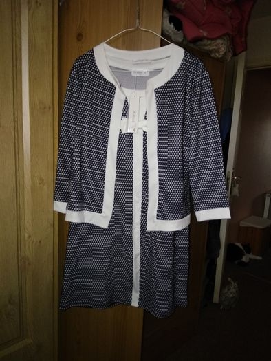 Ladies suit