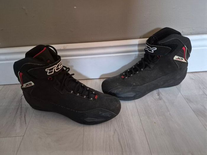 motorbike boots
