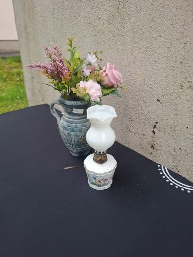 By post only small oil lamp