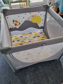 Playpen and travel cot