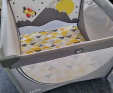 Playpen and travel cot