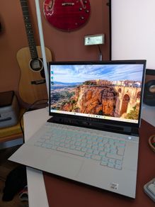 Alienware m15 R4 Laptop