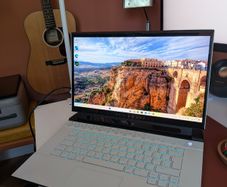 Alienware m15 R4 Laptop