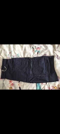 Brand new 30inch waist navy blue shorts cargo pockets on3ne3ss
