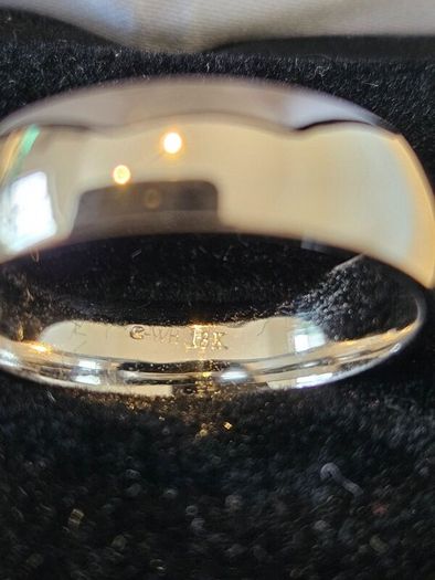 18k White Gold Men's Wedding Band