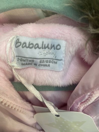 Pramsuit/Snowsuit size 3-6 months New with tags