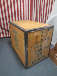 Tea chest