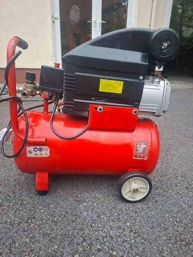 Apex 24L Air Compressor (1.5 HP / 1100W)