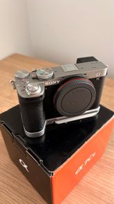 sony a7c II | silver | mint condition | only 9000 shutter count