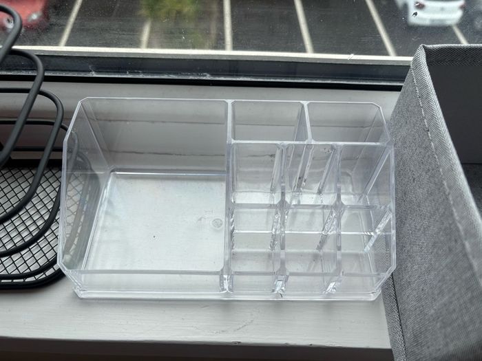 Mini storage containers