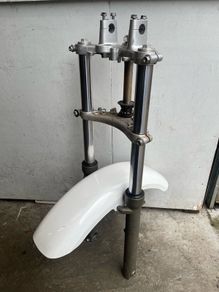 Honda front forks and mudguard