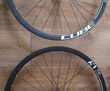 Cube RA1.9 700c road bike wheelset
