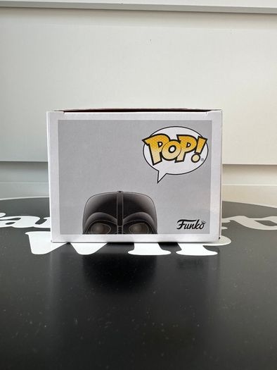 Funko Pop! Star Wars Darth Vader (Red Chrome) #157