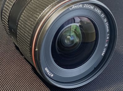 Canon EF 16-35 f/4 L IS USM lens