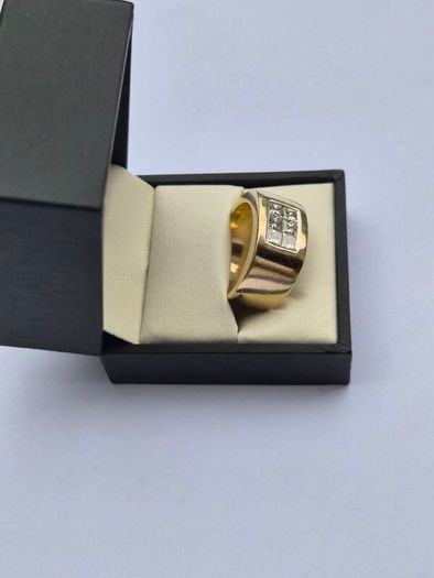 14K Gold And Diamond Ring