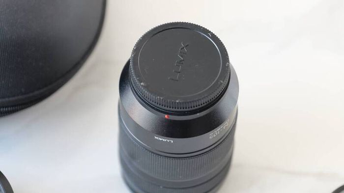 Lumix 24-105 F4 - Read The Ad Fully