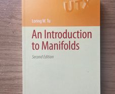 An Introduction to Manifolds by Loring W. Tu