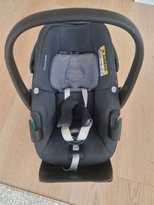 Maxi-Cosi Pebble 360 Car seat plus base