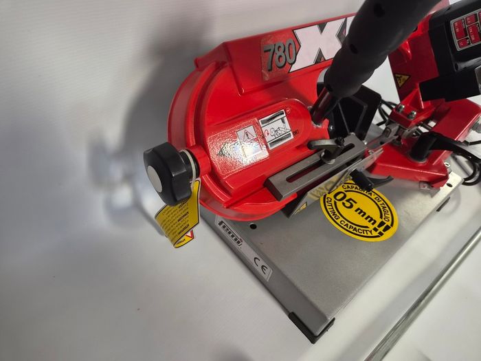 Femi 780XL Portable Metal Bandsaw