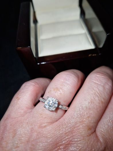 Diamond ring