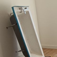Bathtub with Tap - New