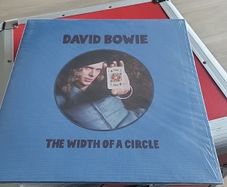 David Bowie the width of a circle 10"45 rpm Ep