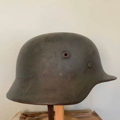 Original German WW2 Reissue M40 Stahlhelm. Militaria