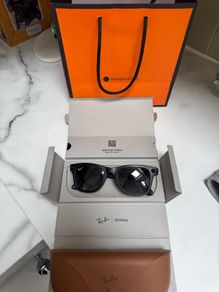 Ray ban