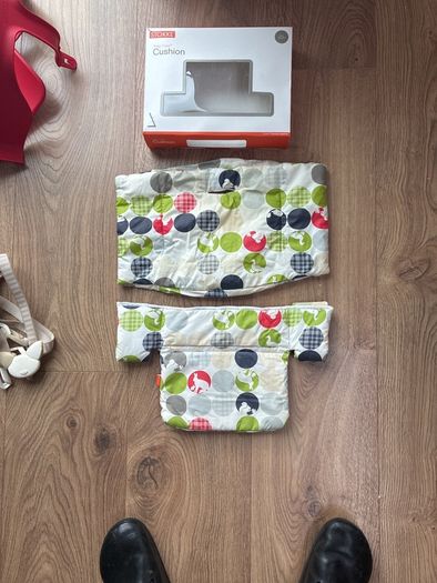 stokke chair + accessories