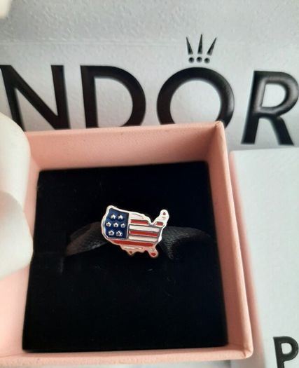 New genuine pandora USA charm
