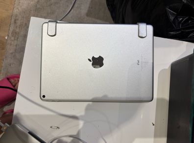 iPad Air 3rd generation with keyboard
