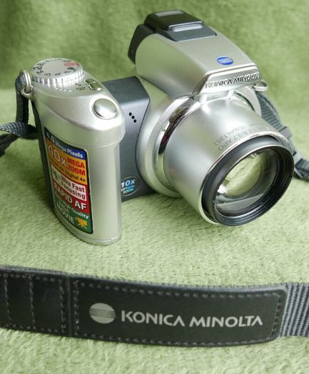 Konica Minolta Dimage Z2 4MP Digital Bridge Camera Working Tested