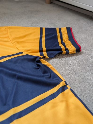 Retro Nike Arsenal Jersey
