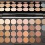 Revolution Ultra 32 Eyeshadow Palette Flawless Matte - New Image 3