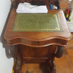 Writing desk
