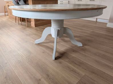 Round Table 1.5m