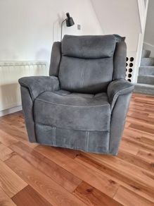 Recliner for sale - 1 seater