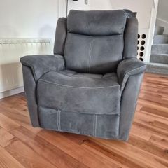Recliner for sale - 1 seater