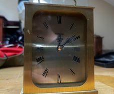 Rovada table clock