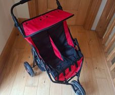 Kids play twin buggy/stroller