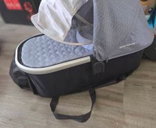 Uppa baby vista bassinet