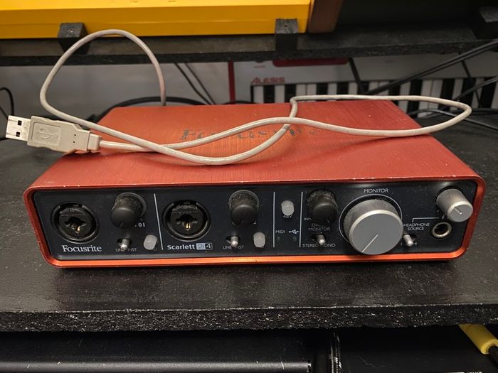 Focusrite Scarlett 2i4 (1st Generation)