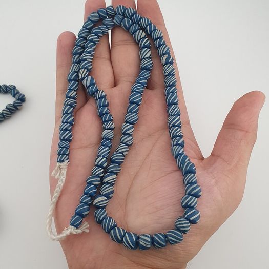 Vintage African Style White Stripe Blue 7mm -8mm Glass Beads Necklace Strand