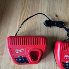 Milwauke m12 charger